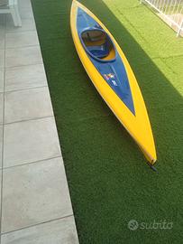 Canoa kayak lago mare