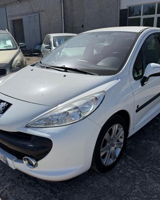 Peugeot 207 1.6 HDi 110CV 5p. XSI