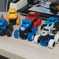 Monster truck set 6 pezzi a frizione 10×8