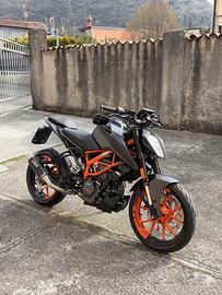 KTM Duke 125 (2023)