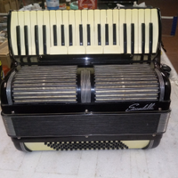 Fisarmonica 80 bassi Scandalli
