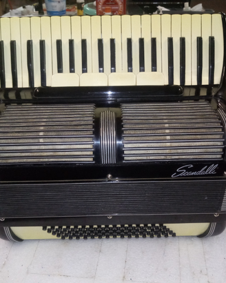 Fisarmonica 80 bassi Scandalli