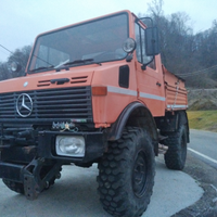 Autocarro Unimog 1200