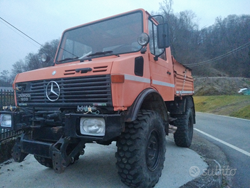 Autocarro Unimog 1200