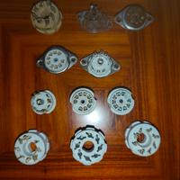 4 zoccoli per. valvole a 8 e 9 Pin