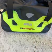 Valigie laterali Givi  25 lt per Tmax 500/530