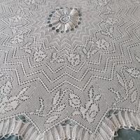 Tovaglia all'uncinetto.