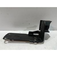 BMW E87 E90 Supporto radiatore destro - 16089