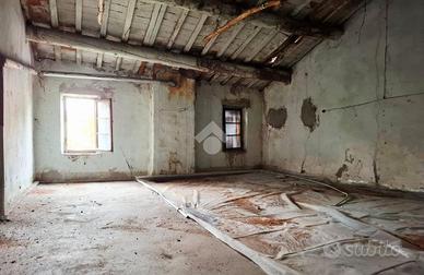 CASA DI CORTE A ZEVIO