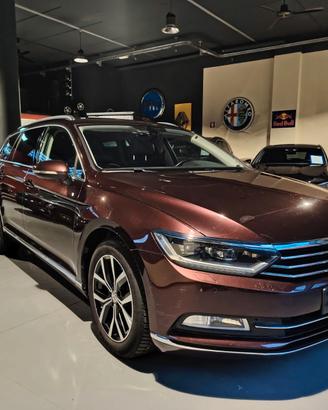 VW PASSAT 2.0 TDI DSG 150CV --FULL OPTIONAL--TETTO