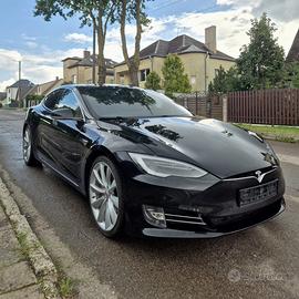 Tesla 75D