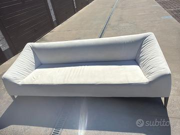 Divano Poliform bianco in stoffa