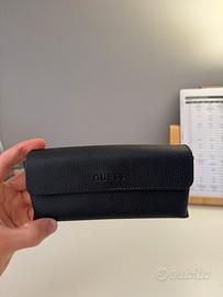 Custodia occhiali Guess