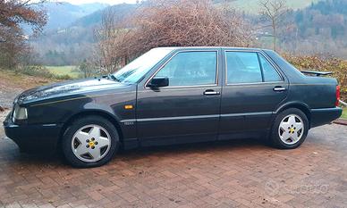 Lancia Thema 8.32