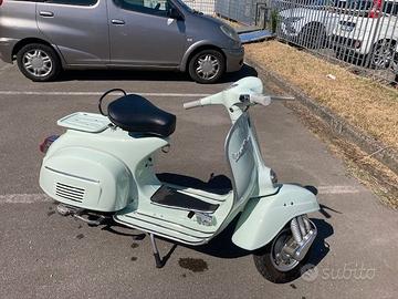 Vespa Piaggio 125 Super anno 1967.