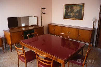 Tavolo anni ’50/’60 con 6 sedie originali