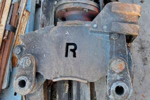 Pinza demolitrice \ frantumatrice per escavatori