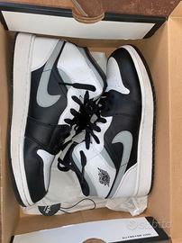 Nike Air Jordan “white shadow”