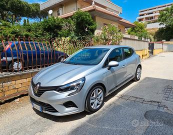 RENAULT Clio - 2021