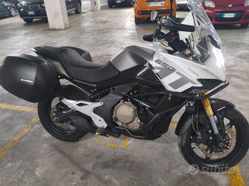 CF moto MT 650 come nuova, accessoriata finanziabi