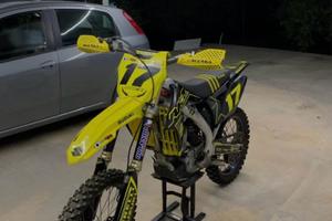 Suzuki rmz 250