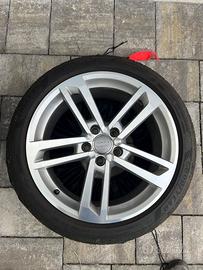Cerchi e gomme 18 Audi tt mk3 originali 