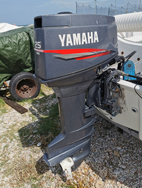Motore fuoribordo Yamaha 25 J