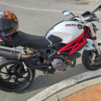 Ducati Monster 796 superaccessoriata e tagliandata