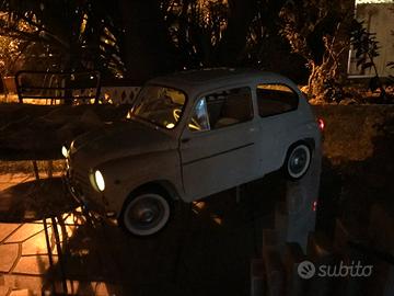 Fiat 600D scala 1:8 Hachette