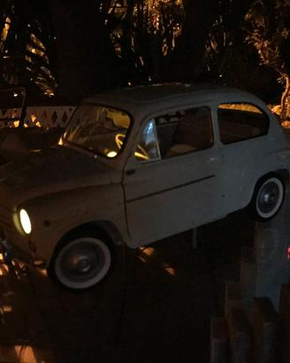 Fiat 600D scala 1:8 Hachette