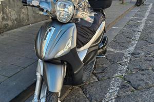 beverly 300 anno 2019