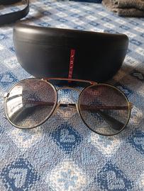 occhiali da sole Prada 