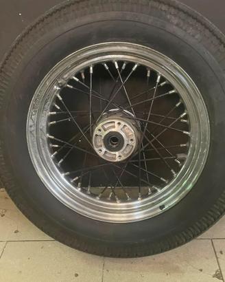 Ruota a raggi vintage 16x3.00 con pneumatico Shink