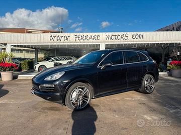 Porsche Cayenne 3.0 Diesel 2012/ 257.000 KM Tua a 