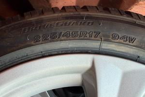 Cerchi bmw da 17 con gomme
