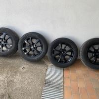 4  PNEUMATICI CON CERCHI 215/60 R16 99H