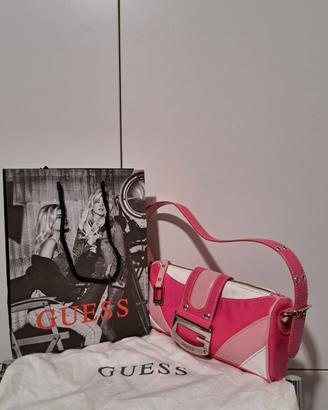 Borsetta vintage a baguette anni 2000 della Guess