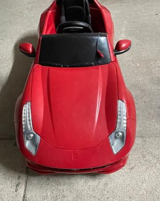 Ferrari elettrica completa di caricabatterie