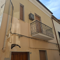 Casa indipendente su tre livelli