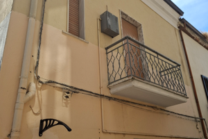 Casa indipendente su tre livelli