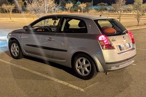 Fiat Stilo1.6 GPL/BENZINA  Completamente rinnovata