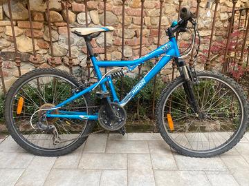 Bicicletta MTB Rockrider Btwin