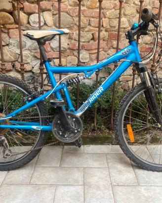 Bicicletta MTB Rockrider Btwin