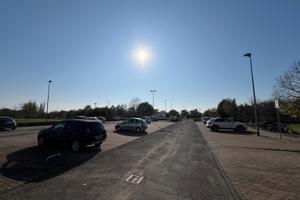 Posto auto chiuso da cancello automatico