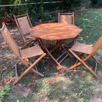 4 sedie e tavolo da giardino in bamboo