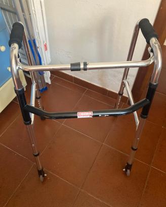 Deambulatore pieghevole