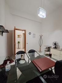 Stanza uso studio pieno centro Caserta