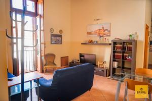 4 vani con terrazzino in Salita Sant'Antonio