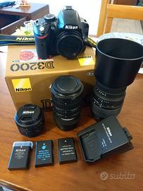 Nikon D3200 + accessori e obiettivi