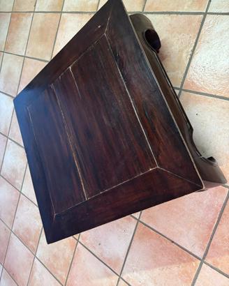 Tavolino in legno antico